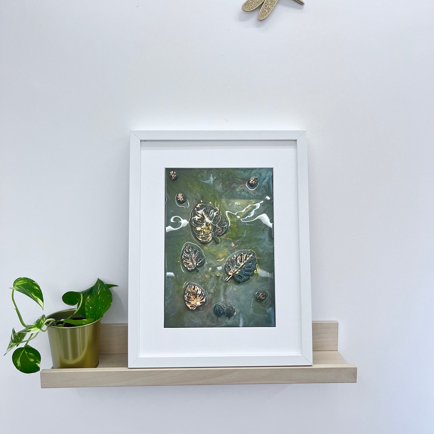 Verde Vivo: Cuadro de Resina con Relieves de Monstera